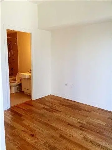 8 The Esplanade Street 407, Toronto C01, ON M5E 0A6