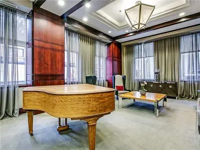 35 Balmuto Street 3303, Toronto C01, On M4y 0a3