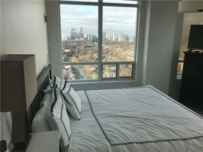 17 Barberry Place Ph2-06, Toronto C15, ON M2K 1G9