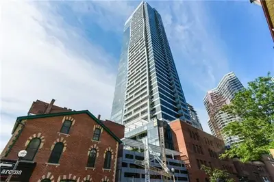 5 St Joseph Street 4602, Toronto C01, ON M4Y 1J6