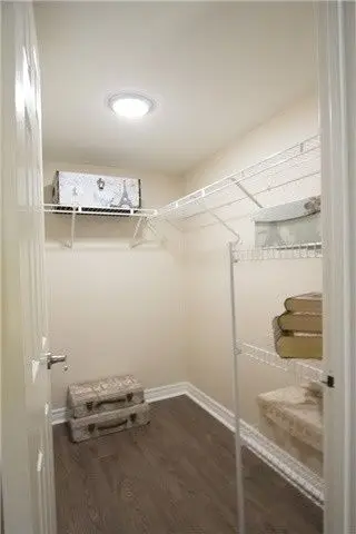 23 Hollywood Avenue 2507, Toronto C14, ON M2N 7L8