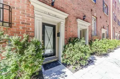 180 Merton Street 4, Toronto C10, ON M4S 1A1