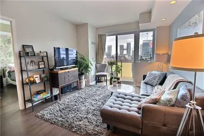 156 Portland Street 513, Toronto C01, ON M5V 0G1