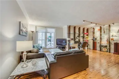 1A Dale Avenue 105, Toronto C09, ON M4W 1K2