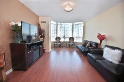 1131 Steeles Avenue W Ph-212, Toronto C07, ON M2R 3W8