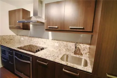 15 Beverley Street 311, Toronto C01, ON M5T 0B3