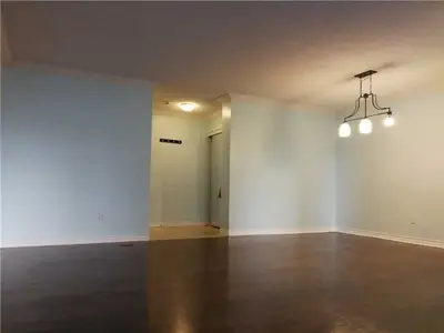18 Sommerset Way 2113, Toronto C14, ON M2N 6X5