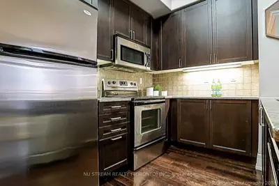 777 Steeles Avenue W Uph 08, Toronto C07, ON M2R 3W9
