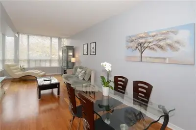 485 Rosewell Avenue 206, Toronto C04, ON M4R 2J2
