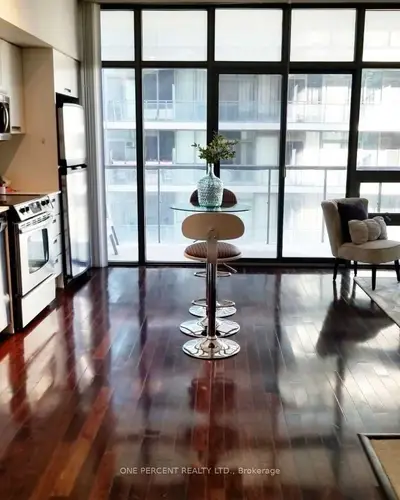33 Charles Street 1212, Toronto C08, ON M4Y 1R9