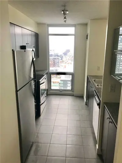 11 Brunel Court 3506, Toronto C01, ON M5V 3Y3