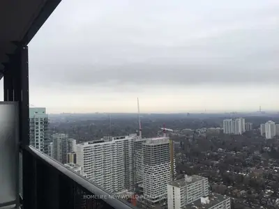 8 Eglinton Avenue E 3511, Toronto C10, ON M4P 1A6