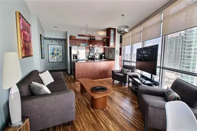 3 Navy Wharf Court 2208, Toronto C01, On M5v 3v1