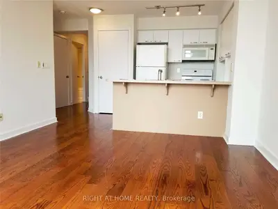 255 Richmond Street E 1401, Toronto C08, ON M5A 1P2