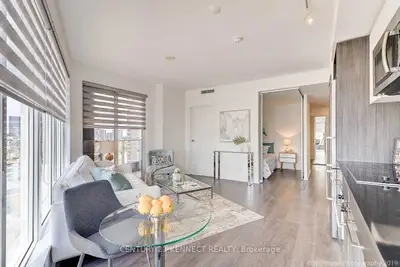 68 Shuter Street 2608, Toronto C08, On M5b 1b4