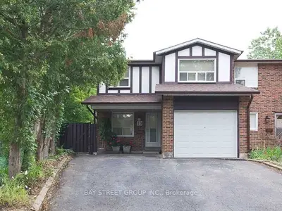 10 Apache Trail, Toronto C15, ON M2H 2H8