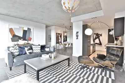 38 Niagara Street 707, Toronto C01, ON M5V 3X1