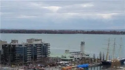 3 Navy Wharf Court 1710, Toronto C01, On M5v 3v1