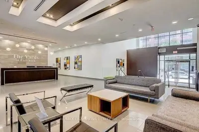 20 Bruyeres Mews 607, Toronto C01, ON M5V 0G8