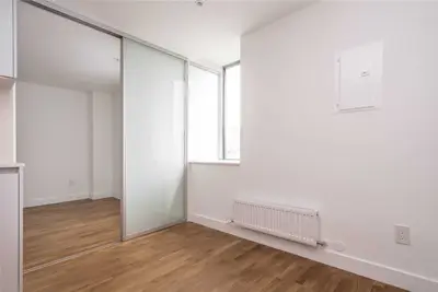 800 Richmond Street W 817, Toronto C01, ON M6J 3N8