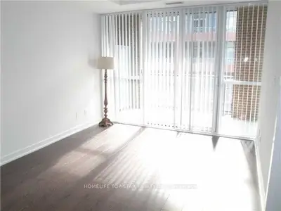20 Bruyeres Mews 519, Toronto C01, ON M5G 0G8