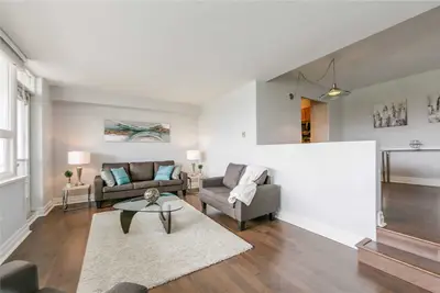 1360 York Mills Road 302, Toronto C13, ON M3A 2A2