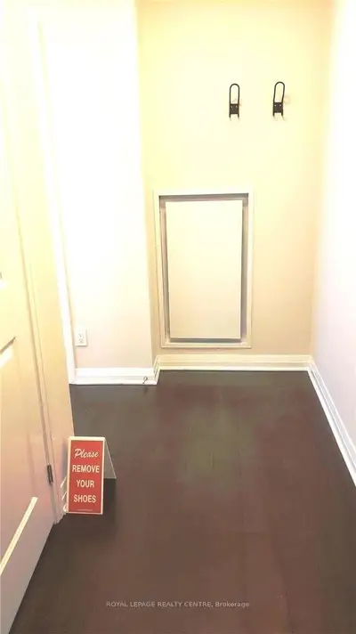 8 Mercer Street 2708, Toronto C01, ON M5V 0C4