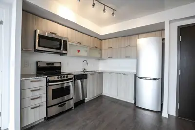 36 Lisgar Street 1710E, Toronto C01, ON M6J 3G2