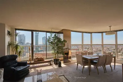 100 Upper Madison Avenue 2308, Toronto C07, ON M2N 6M4