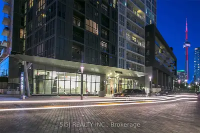 85 Queens Wharf Road 226, Toronto C01, ON M5V 0J9