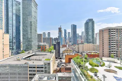 1 Bloor Street 904, Toronto C08, ON M4W 1A9