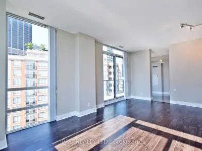 825 Church Street 912, Toronto C08, ON M4W 3Z4