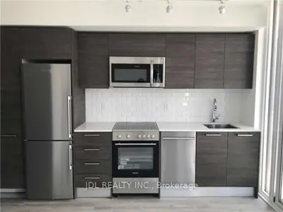 28 Wellesley Street E 3601, Toronto C08, ON M4Y 1G3