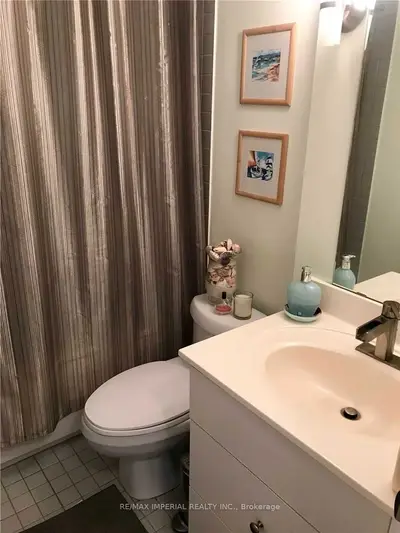 415 Jarvis Street 340, Toronto C08, ON M4Y 3C1