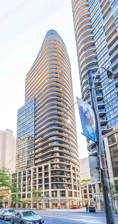 25 Carlton Street 1309, Toronto C08, ON M5B 1L4