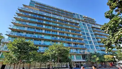 650 Queens Quay Avenue W 207, Toronto C01, ON M5V 2Y7