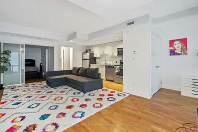 1636 Dundas Street W 2, Toronto C01, ON M6K 1V1