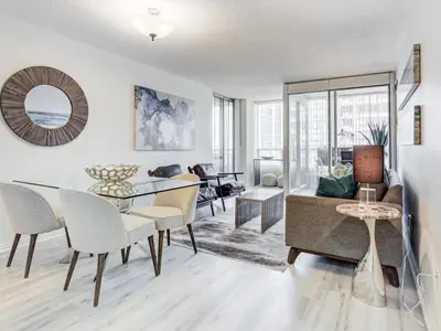 5765 Yonge Street 604, Toronto C14, ON M2M 4H9