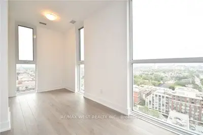 318 Richmond Street W 1812, Toronto C01, ON M5V 1X2