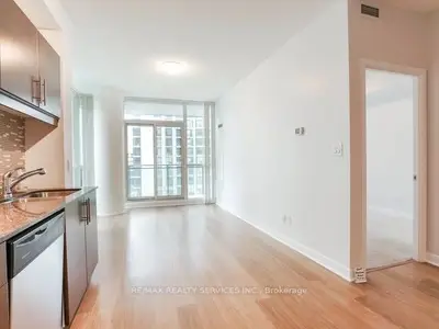 33 Bay Street 506, Toronto C01, ON M5J 2Z3