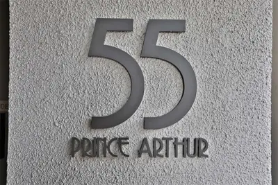 55 Prince Arthur Avenue 802, Toronto C02, ON M5R 1B3
