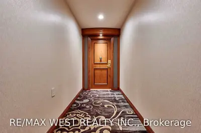 1750 Bayview Avenue 404, Toronto C10, ON M4G 4H6