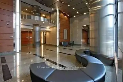 219 Fort York Boulevard 716, Toronto C01, ON M5V 1B1
