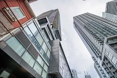 290 Adelaide Street W 2306, Toronto C01, ON M5V 1P6