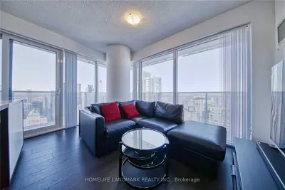 88 Harbour Street 5904, Toronto C01, ON M5J 0C3