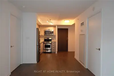 68 Abell Street 220, Toronto C01, ON M6J 0B1