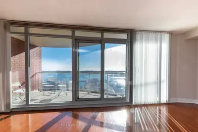550 Queens Quay W 1022, Toronto C01, On M5v 3m8