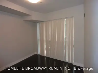 21 Carlton Street #201, Toronto C08, ON M5B 1L3