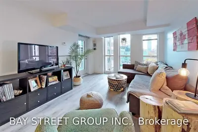 400 Adelaide Street E 519, Toronto C08, On M5a 4s3