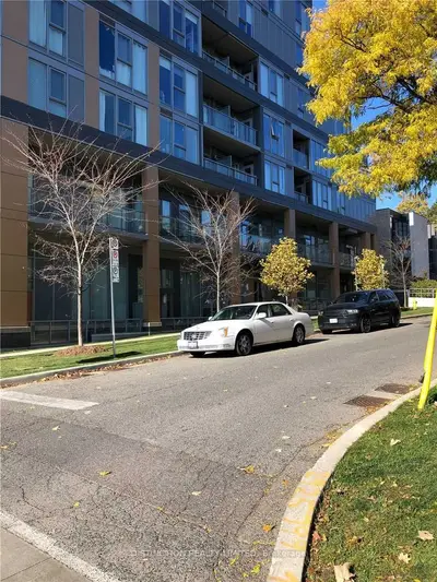 6 Parkwood Avenue Th 103, Toronto C03, ON M4V 0A3